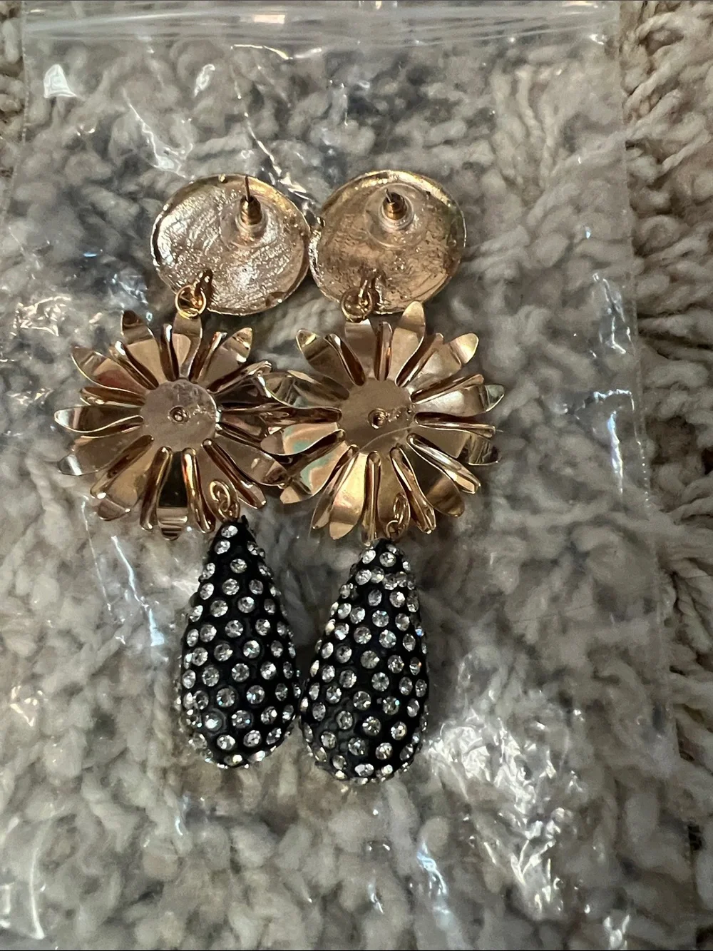 ZARA Gold Flower Dangle Earrings